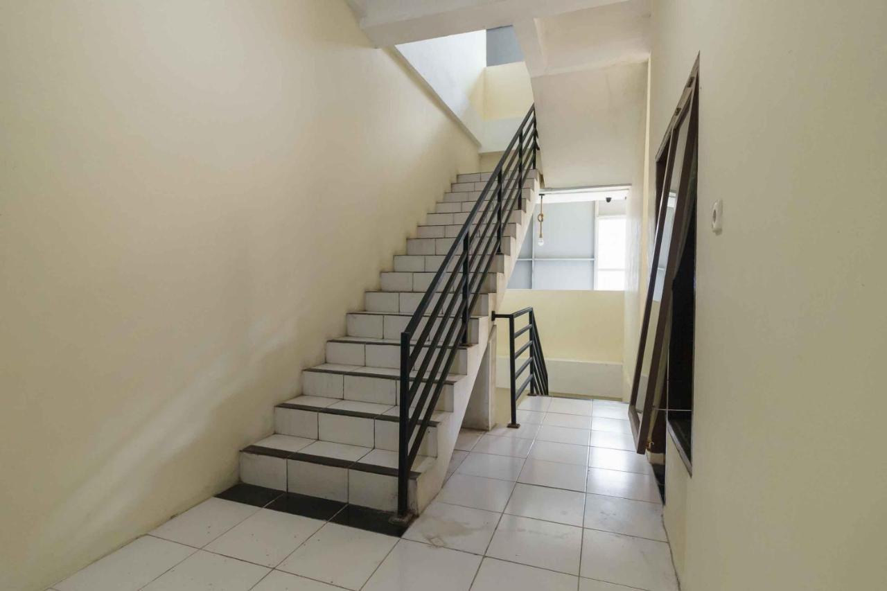 Reddoorz Syariah Near Lubang Jepang Bukittinggi Hotel Eksteriør billede