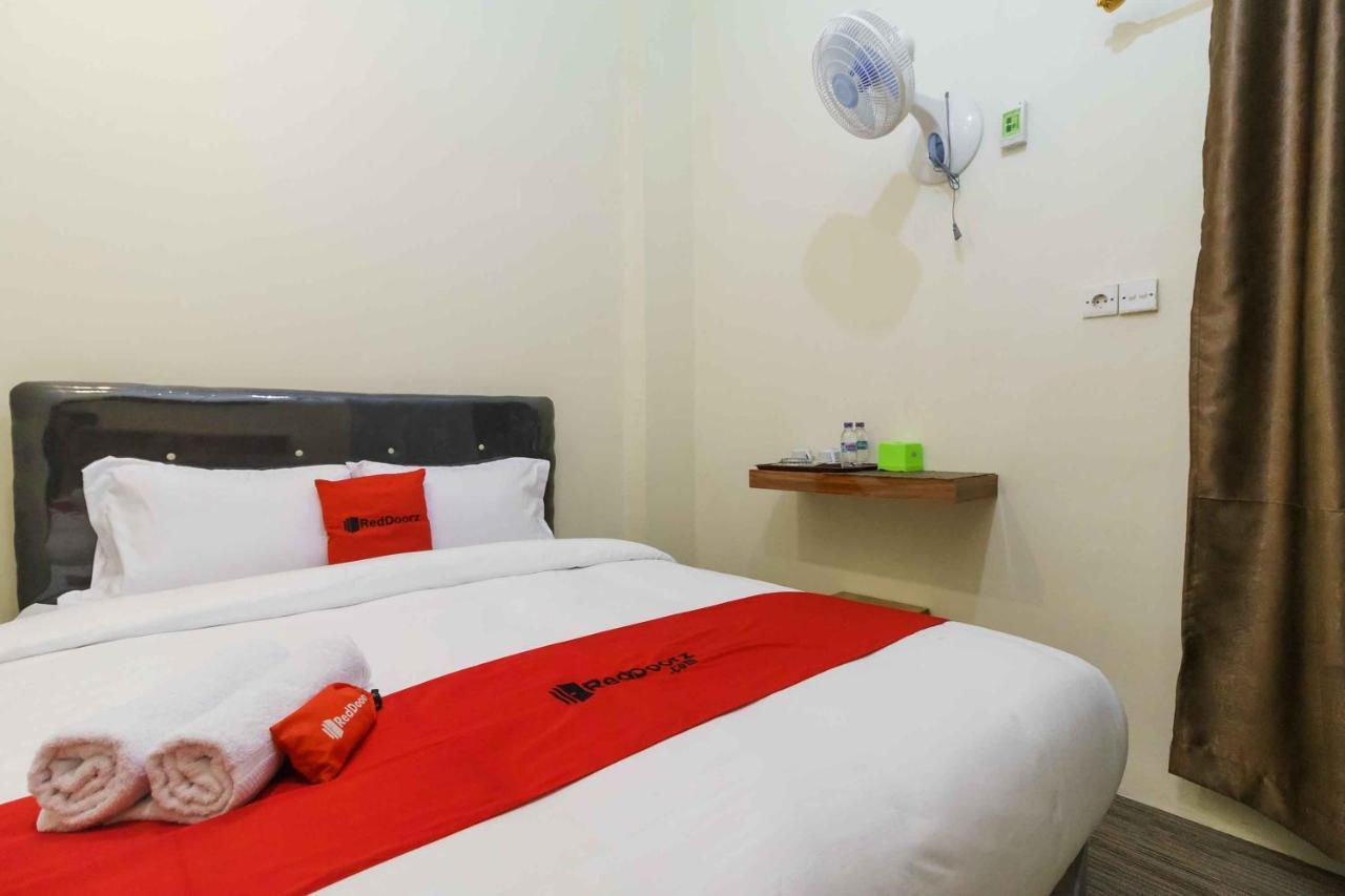 Reddoorz Syariah Near Lubang Jepang Bukittinggi Hotel Eksteriør billede