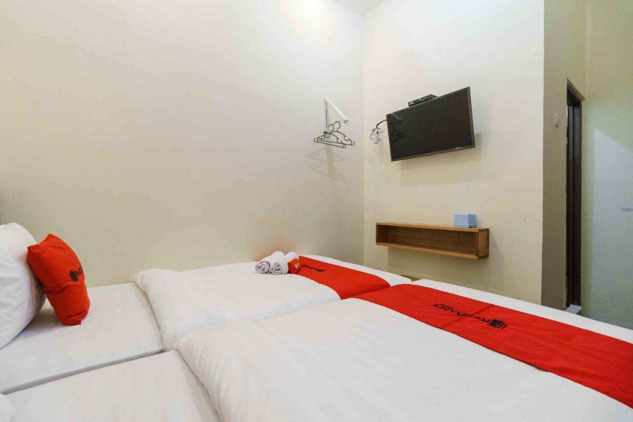 Reddoorz Syariah Near Lubang Jepang Bukittinggi Hotel Eksteriør billede